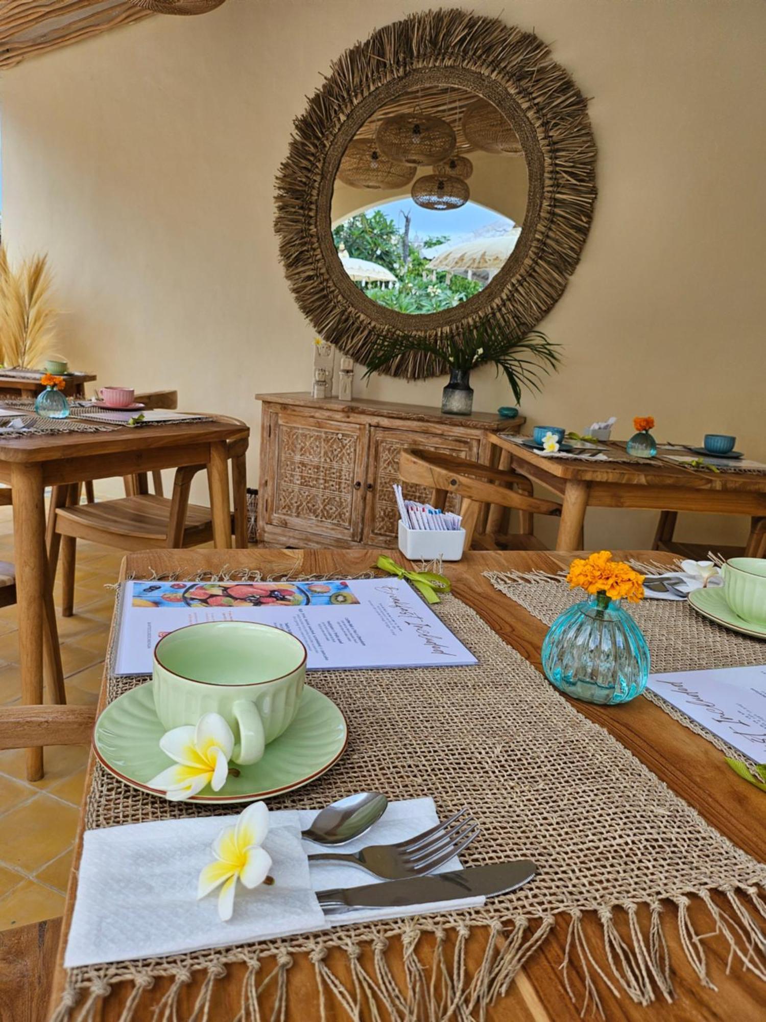 Hotel United Colors Of Lembongan Nusa Lembongan Zewnętrze zdjęcie